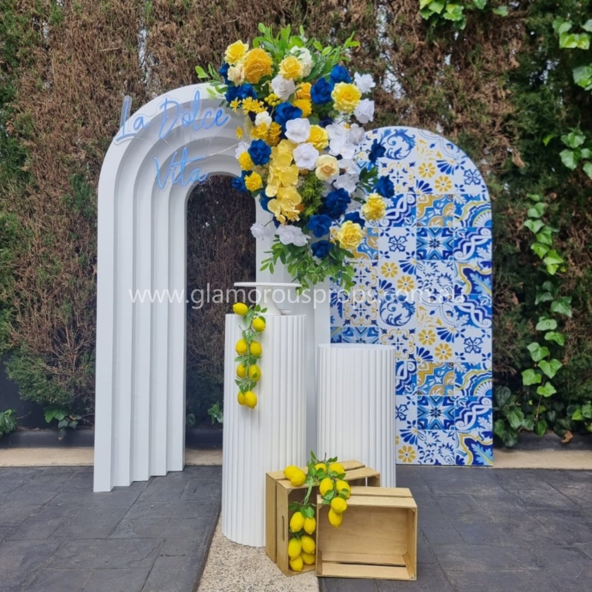 Backdrop (Stepped Arch)