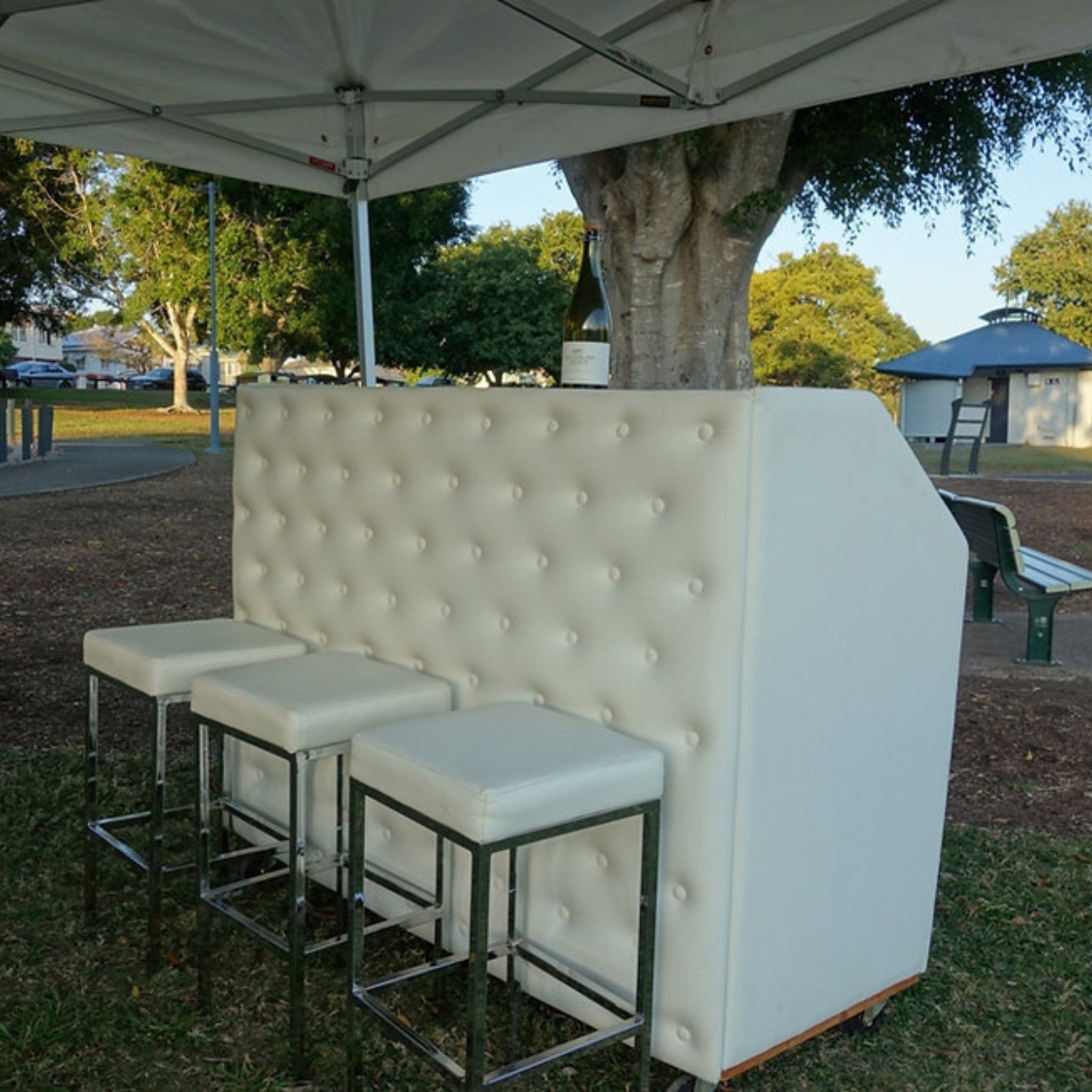 Table (Portable Bar)