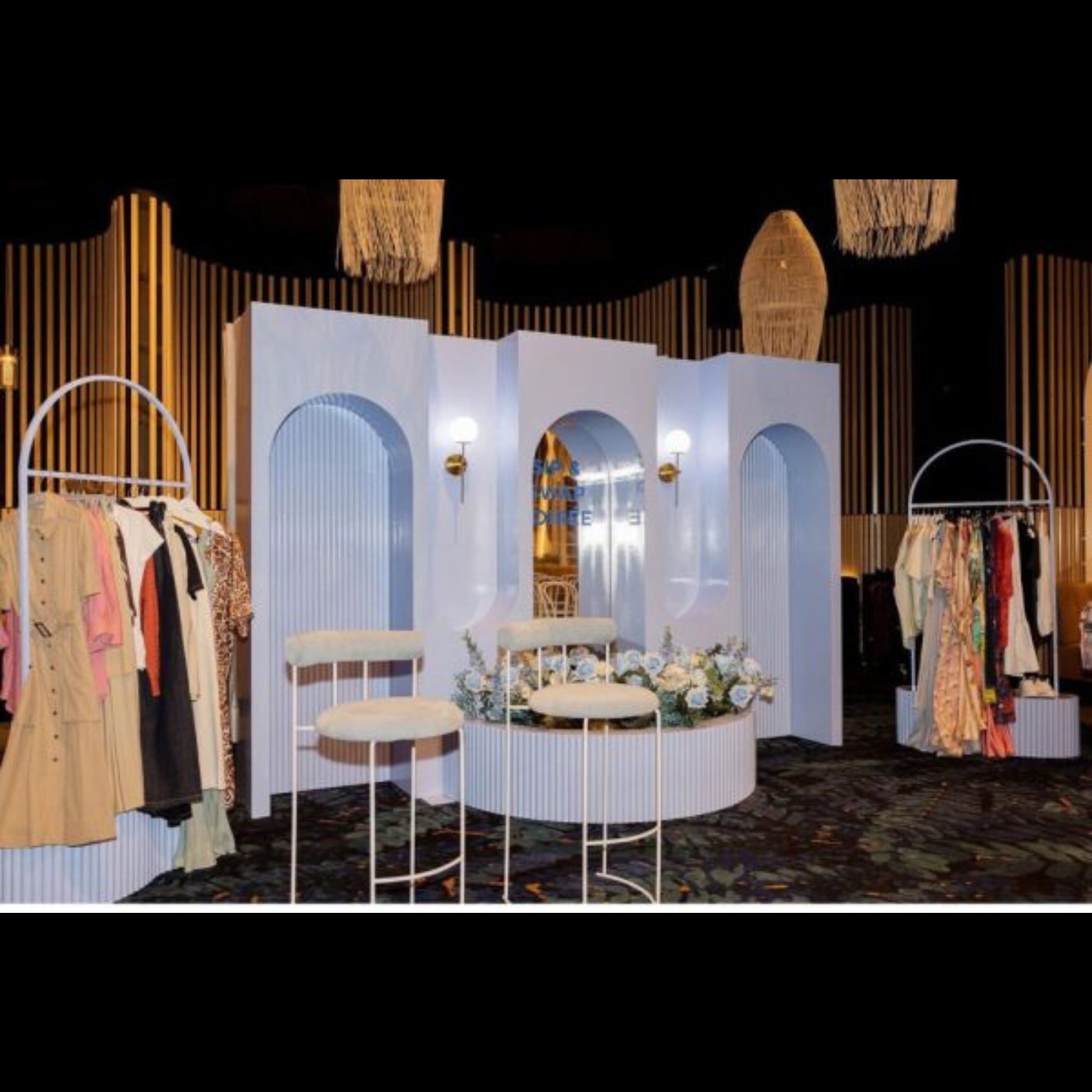Backdrop (Aluna Arch)